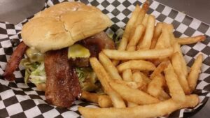 Birdy's Sports Bar North Spokane Bacon Cheeseburger